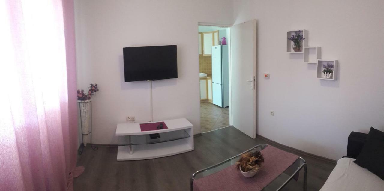 Apartmani Ivana Lopar Exterior foto