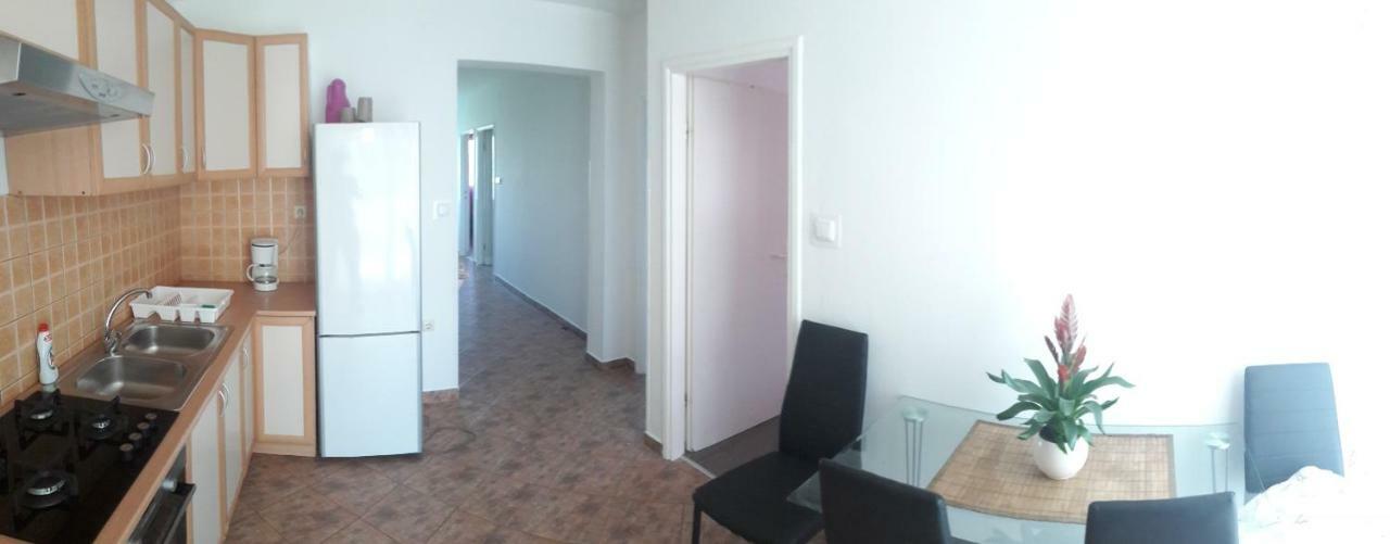 Apartmani Ivana Lopar Exterior foto
