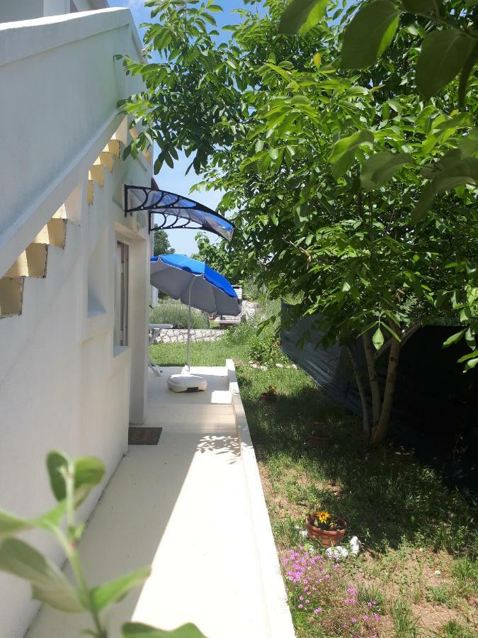 Apartmani Ivana Lopar Exterior foto