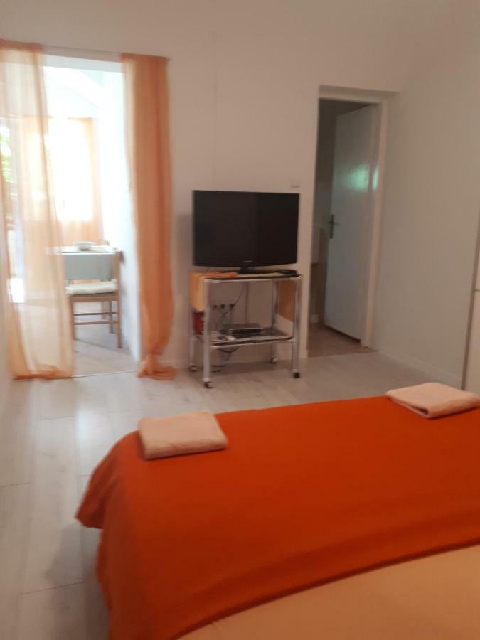 Apartmani Ivana Lopar Exterior foto